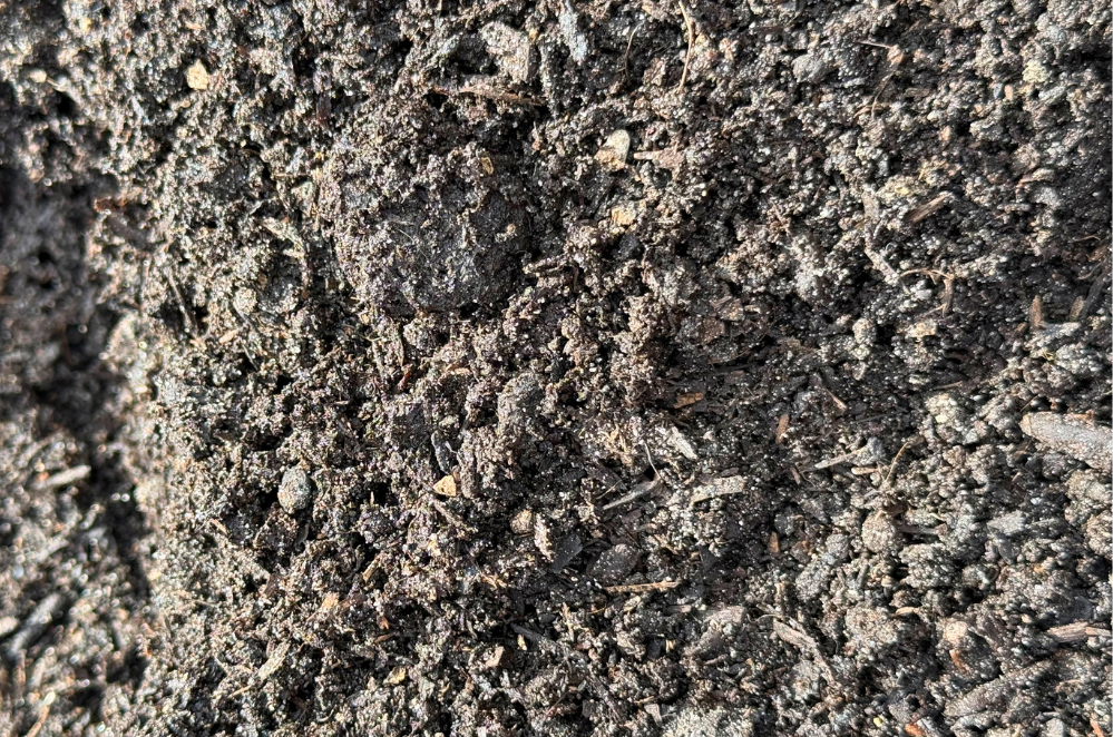 Comand Soil Yard 14 Root Zone (1)